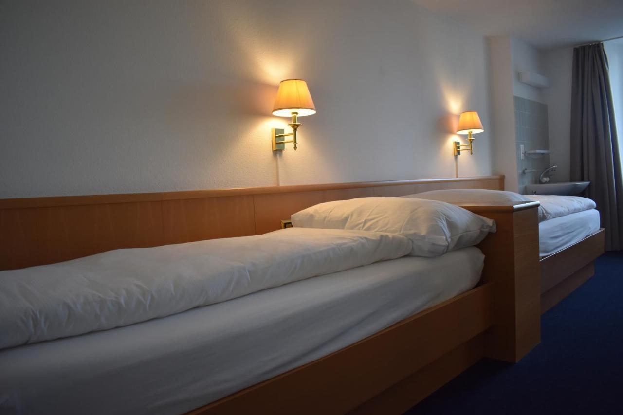 Hotel Schwert Nafels Exterior photo